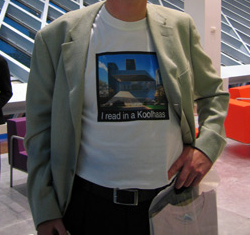 t-shirt I read in a Koolhaas